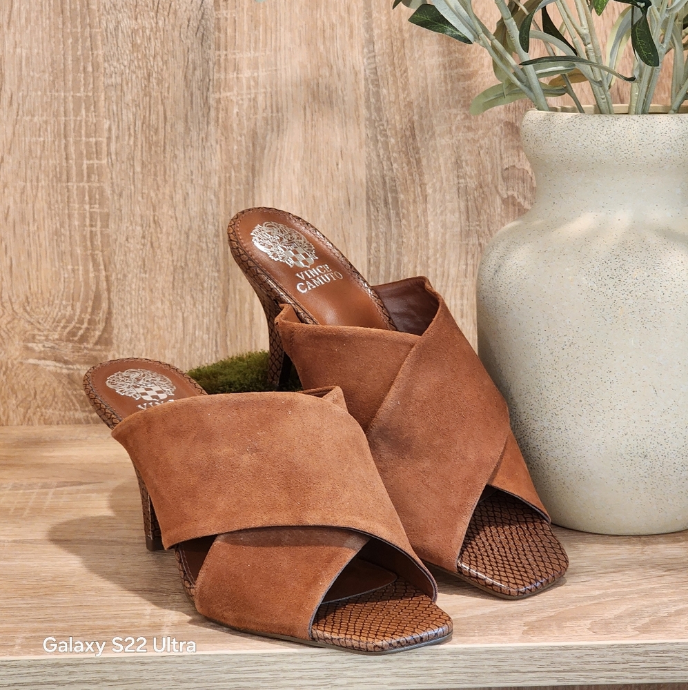 Vince Camuto Women's Rehnya Warm Caramel Suede Cris Cross Heel Sandal Size 9 - Picture 2 of 8